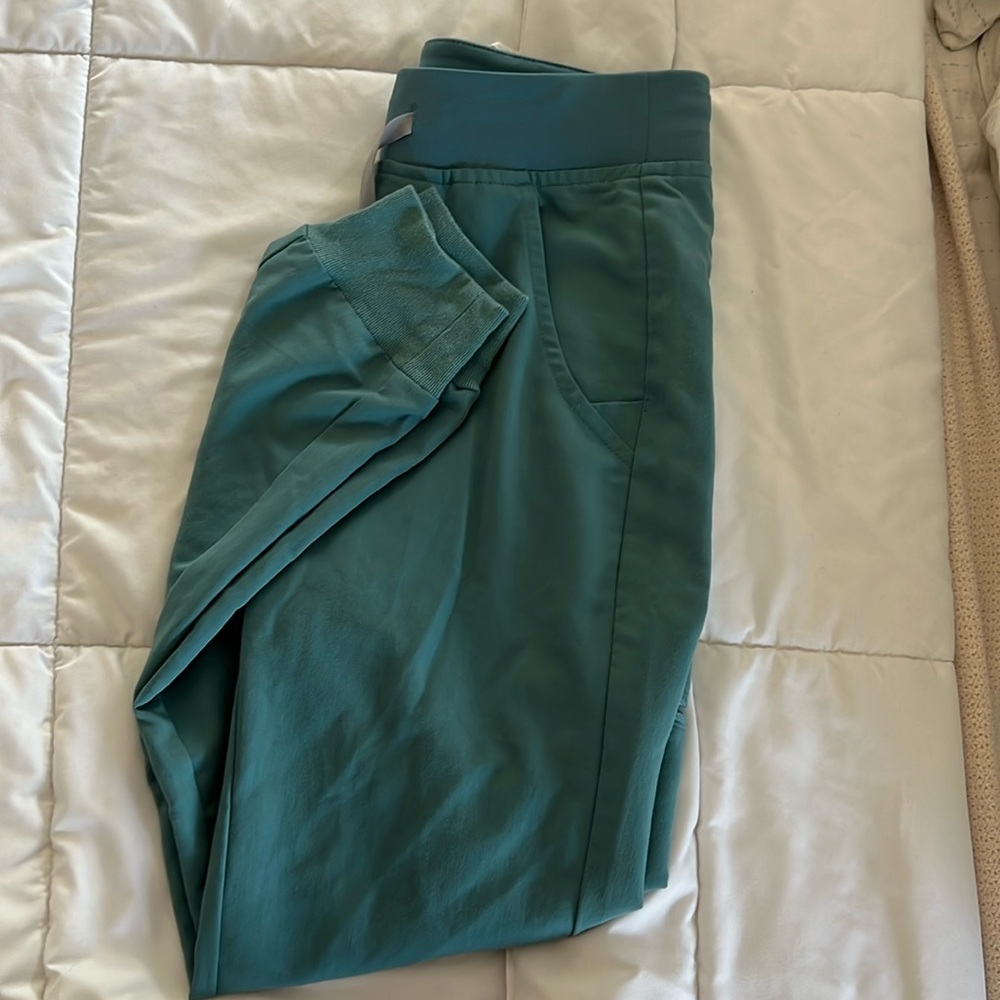 Figs Zamora jogger scrub pants